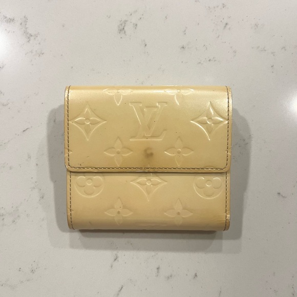 LV Wallet - Yellow - Picture 2 of 3